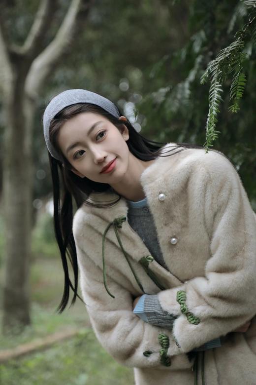 【高品质私服】【新中式盘扣欧貂绒外套】纯手工缝制珍珠盘扣➕顶奢面料，让人眼前一亮的古典东方美【无标出货 介意慎拍】WD 商品图7