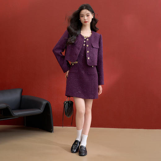 西遇富家千金小香风套装女冬季新款钉钻背心裙单排扣短外套V3755284/V3755285 商品图1