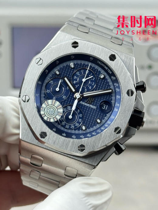 AP爱彼 OMF皇家橡树离岸计时系列 皇家橡树26238 男士腕表 12点位小秒盘，表盘尺寸是热门的42mm表径 商品图4