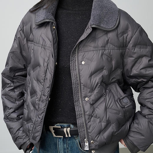 NEELLY纳俪商场同款冬季新款时尚短款廓形羽绒服女百搭小翻领外套N25104L06602 商品图2