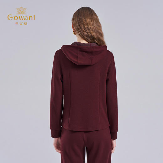 乔万尼2025冬新品休闲轻复古连帽减龄短款外套ED4B707 商品图4