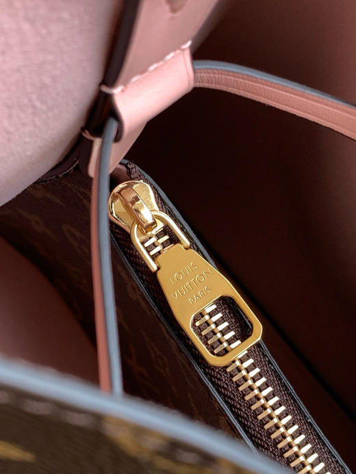 秋冬特惠💰1350 渠道级LV【全钢五金 MB163c01变码芯片】te级LV 全套包装 M44022老花粉 M44887焦糖色 M44021老花红 M44020老花红 本款 NéoNoé 水桶包 商品图8