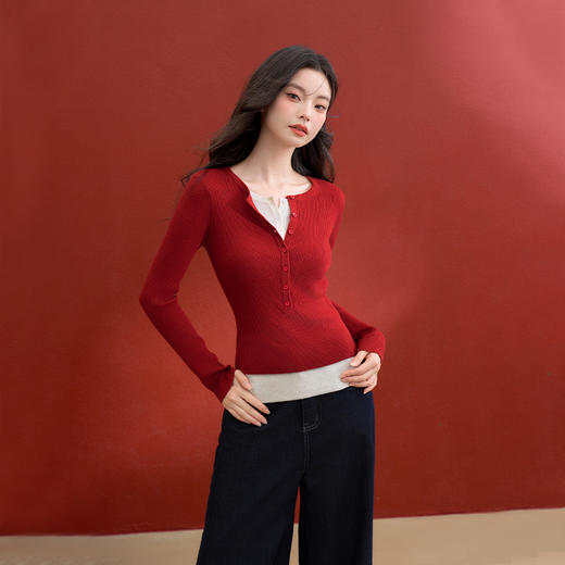 西遇安可拉红撞色假两件针织T恤女冬季新款修身显瘦内搭上衣V3955350 商品图2