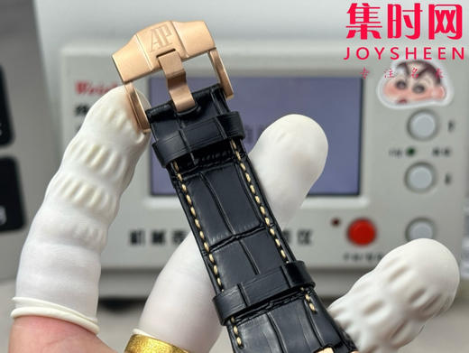 AP爱彼 OMF皇家橡树离岸计时系列 皇家橡树26238 男士腕表 12点位小秒盘，表盘尺寸是热门的42mm表径 商品图8