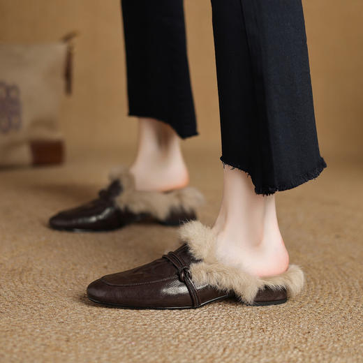 【预售5天】羊皮兔毛毛拖鞋女外穿秋冬英伦复古加绒保暖包头半拖鞋粗跟穆勒鞋NGMZR&7955 商品图1