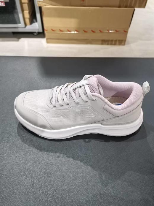 安踏神行丨有氧运动鞋女通勤健身训练鞋冬季新款122547719R 商品图1