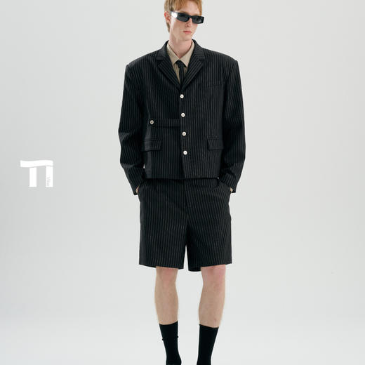 启世录TIWILLTANG“迹像默影”短款袢带西装 商品图0