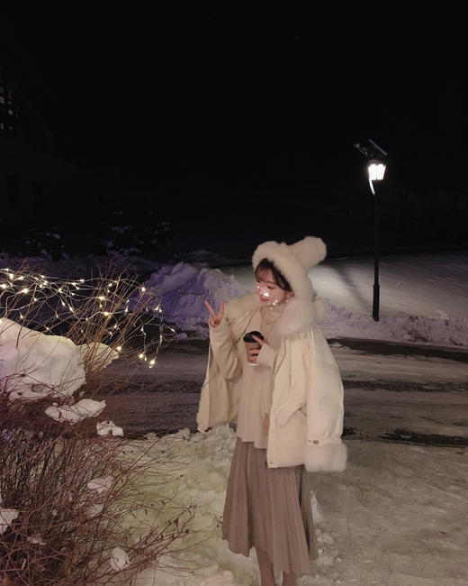 S码特价 金蘑菇菇【浣熊蕾丝】法式温柔风纯色宽松百搭v领毛衣 商品图2