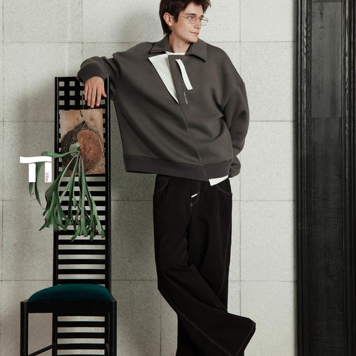 启世录TIWLLTANG“弦伸秩形”错位袢带卫衣 商品图4