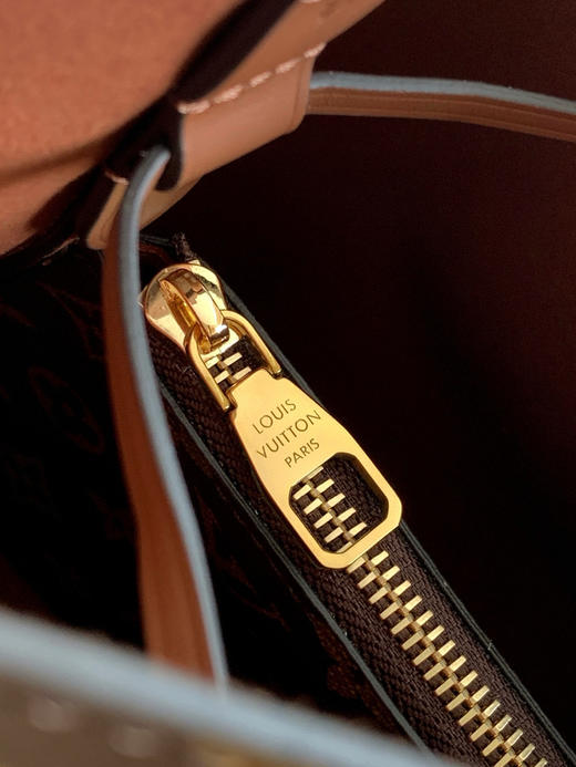 秋冬特惠💰1350 渠道级LV【全钢五金 MB163c01变码芯片】te级LV 全套包装 M44022老花粉 M44887焦糖色 M44021老花红 M44020老花红 本款 NéoNoé 水桶包 商品图7