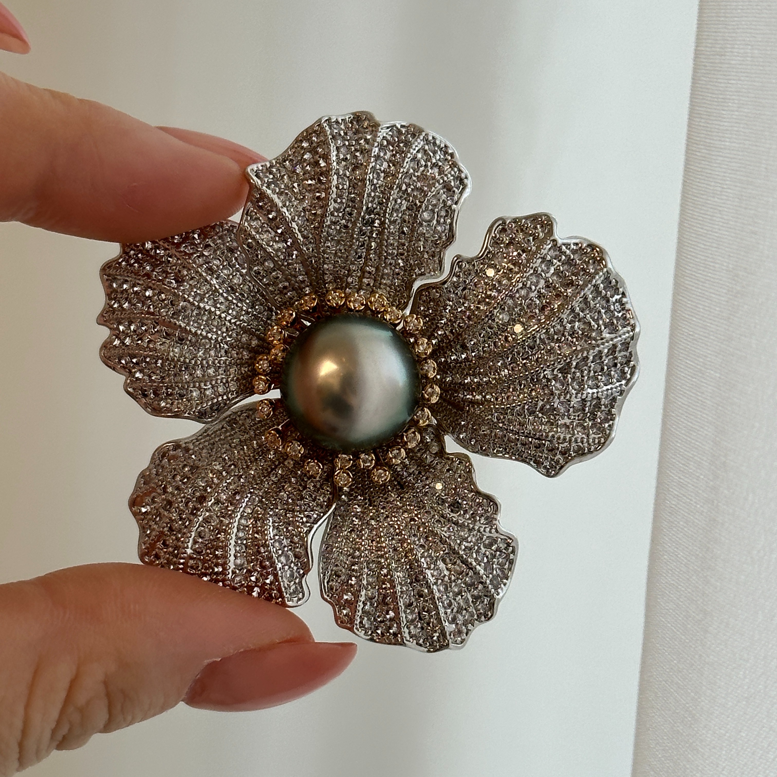 甄珠贝 chao奢华大溪地胸针 约14mm ji光面无瑕 秋冬配大衣chao赞的