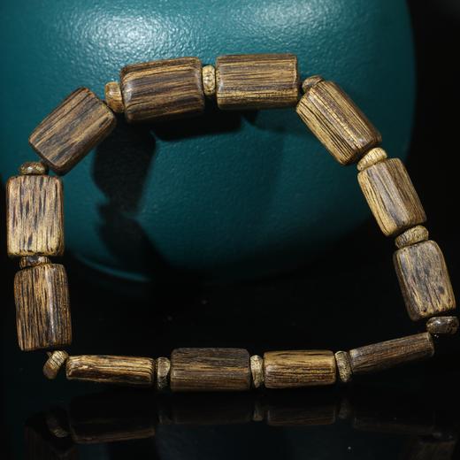 BC.AOD10.29-7   正区文莱九分沉(手牌) ，7.66g 商品图0