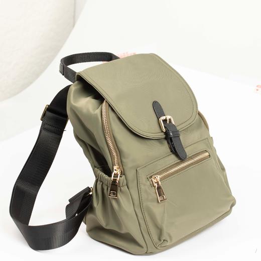 7天发货【2款防水双肩包】背着它去哪都超舒服！🔥加宽肩带，久背不压肩~ 经典黑&质感军绿，口袋超多超能装，出行出游必备神器！正宗高密度尼龙防水面料，优质合金五金，优质涤纶内里，35-29-12cm 商品图14