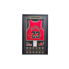 收藏系列 乔丹 公牛队红色23号 亲笔签名球衣