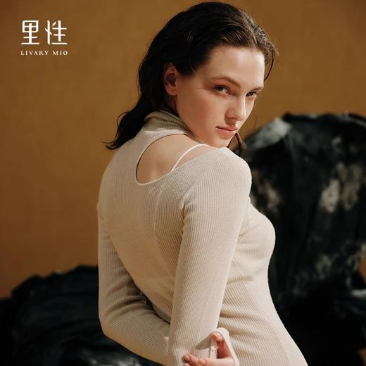 里性 LIVARY MIO 异彩高领性感微透纯羊绒薄款两穿针织打底衫 商品图4
