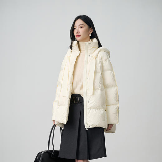 NEELLY纳俪商场同款冬新款宽松连帽云朵羽绒服女立领百搭保暖外套N25104L03304 商品图3