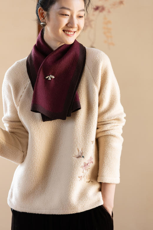 牧衣游原创 棉羊毛毛呢卫衣女手工刺绣细腻保暖舒适百搭上衣 泊野 商品图5