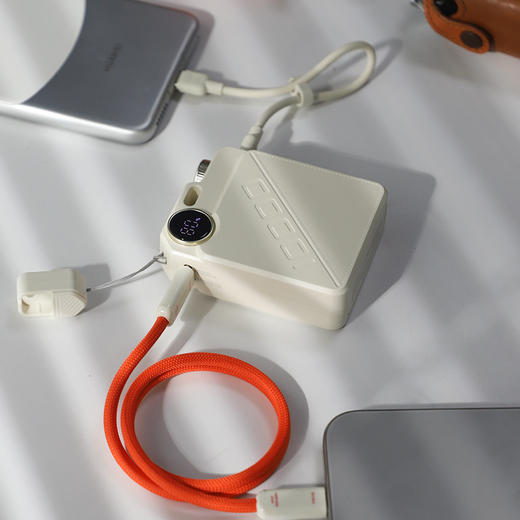 酷小鲸【带3c认证标识 可上飞机】超迷你快充充电宝，自带安卓苹果线超小体积10000mAh大容量充电宝 商品图1