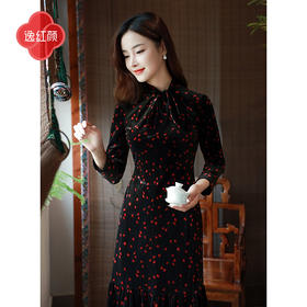 逸红颜容客2025秋冬新品丝绒蝴蝶结领修身鱼尾新中式国风连衣裙女