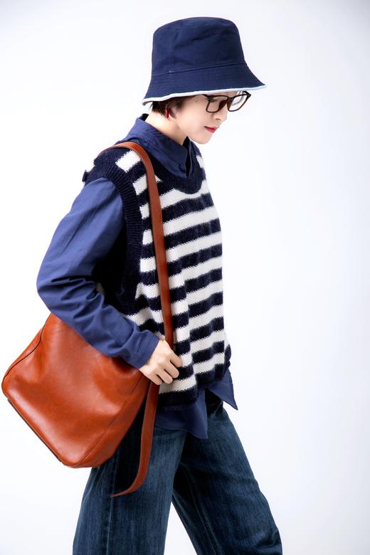 圆领宽版条纹背心 商品图1