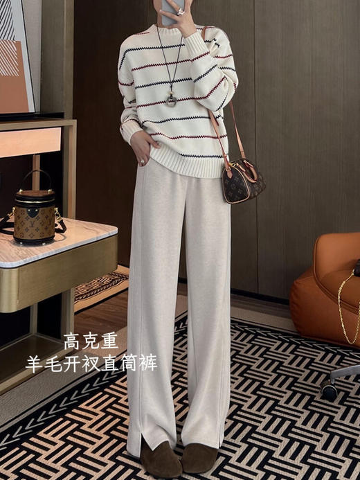 送8元退货运费【羊毛人字纹开又毛呢直筒裤】加绒面料620克高克重，保暖不臃肿，高奢高支羊毛面料，上身秒升温，宽松挺阔版型，侧缝开又设计，上身巨显瘦 商品图2