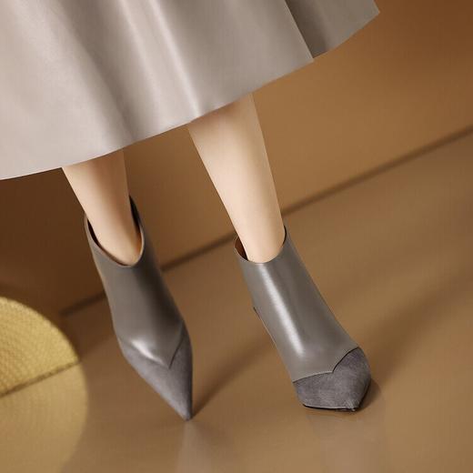 【预售5天】高级感真皮拼接牛毛气质高跟短靴女秋冬新款尖头细跟百搭女时装靴CX&CX8195-9 商品图2