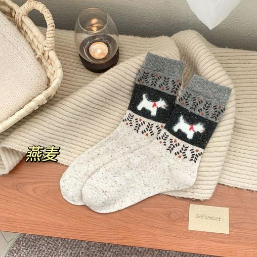 🔥清货亏钱剩3千组🚚17.9💰8双💚 高克重【费尔岛小狗袜】不能错过的秋冬浪漫 百搭 暖融融😌图案好特别，自带文艺复古氛围感🙌 一整个慵懒感拉满❗️ 商品图3