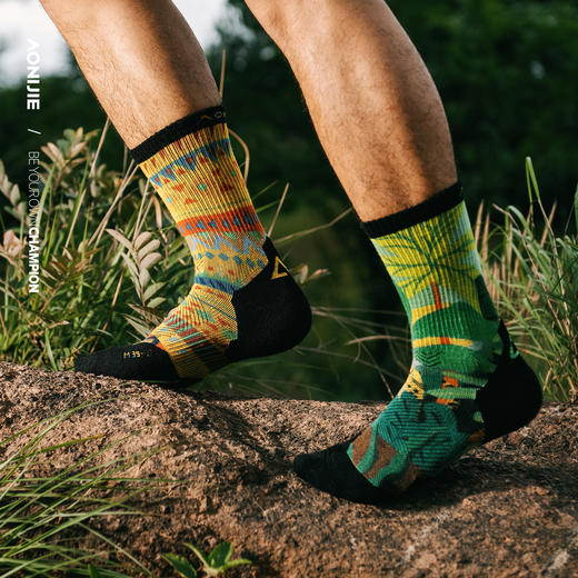 奥尼捷美利奴长筒羊毛袜户外登山徒步跑步袜加厚减震越野运动袜男女运动袜E4847 商品图2