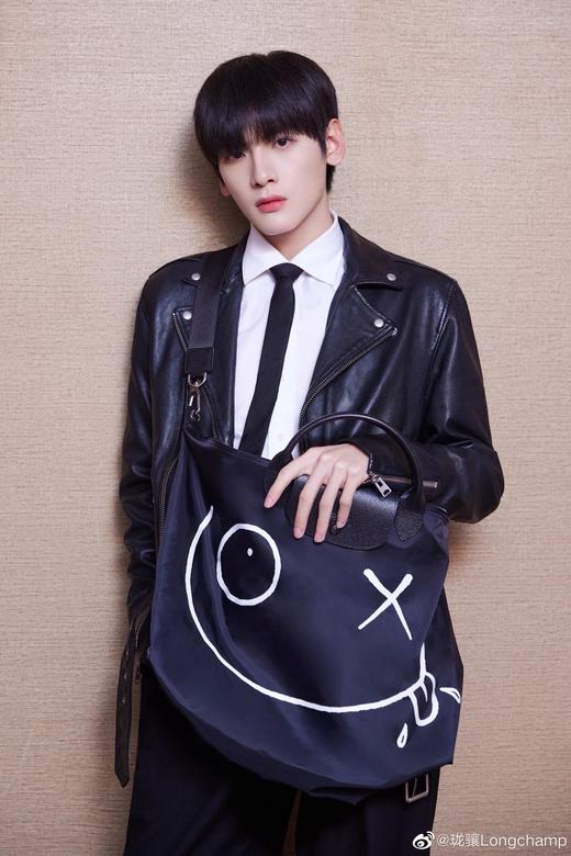 珑骧  联名旅行袋来了，超大容量！男女可用！轻便防水尼龙包 商品图4