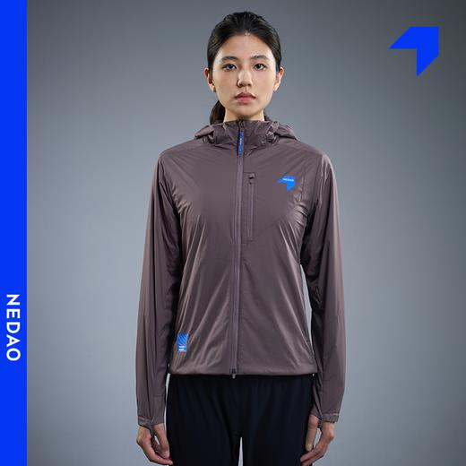 内道新品聚能卷防风带帽软壳女士连帽抗湿冷功能保暖跑步外套 商品图2