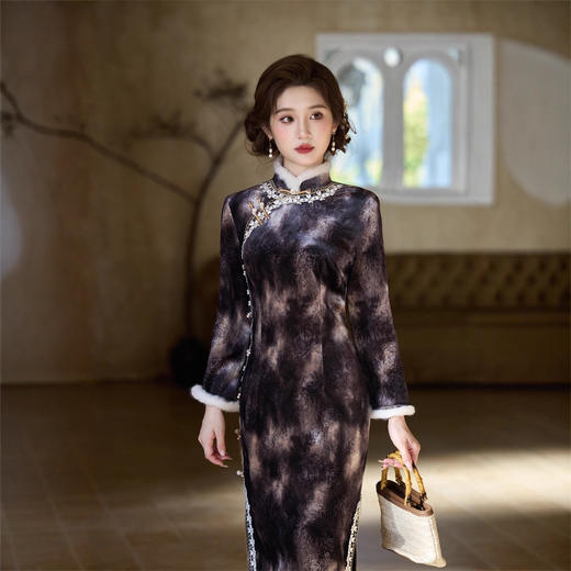 SKY 179408韩国绒压花复古国风中式旗袍裙 商品图0