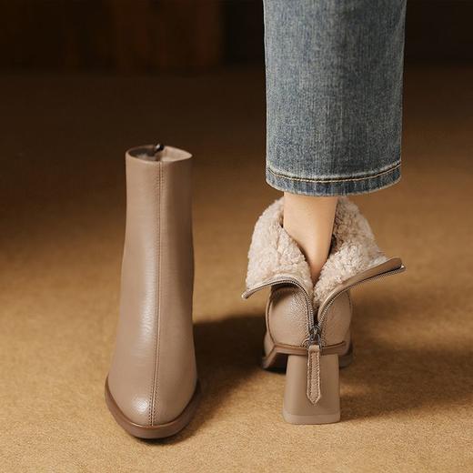 【预售5天】柔软羊皮高跟短靴子女冬季新品简约百搭粗跟后拉链毛毛靴LG&509-1020 商品图2