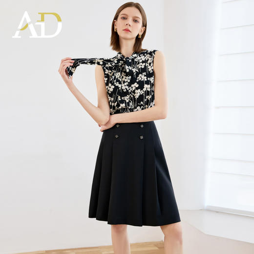 AD高级感气质通勤两件套女2025新款夏季黑白碎花无袖衬衫减龄套装 商品图3