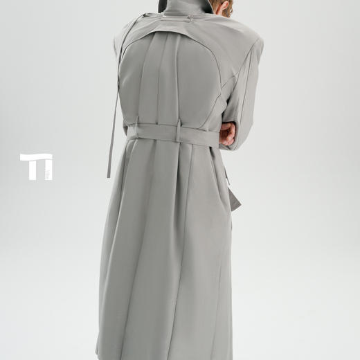 启世录TIWILLTANG“格律不羁”先锋廓形大衣 商品图3