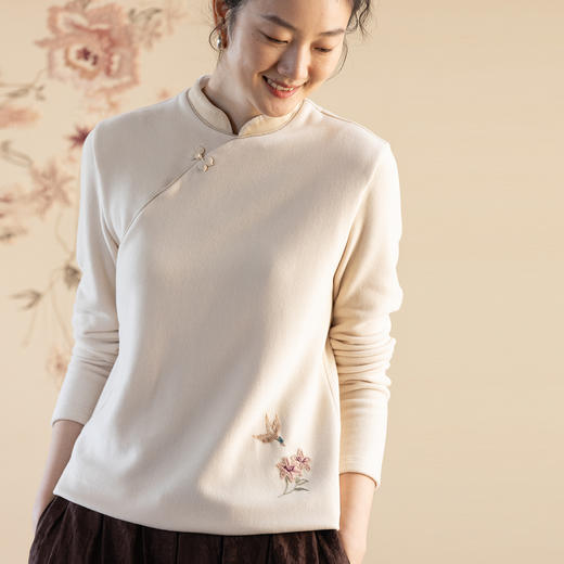 牧衣游原创 手工刺绣套头绒感T恤冬柔软百搭打底新中式上衣 丛轻 商品图0
