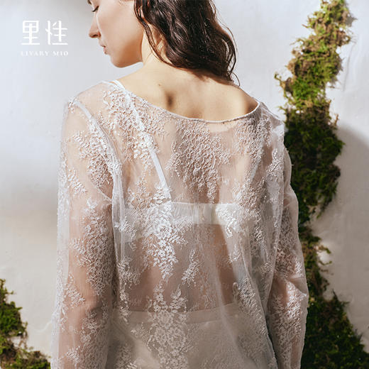 里性 LIVARY MIO 浮影-Shadows一字领蕾丝长袖衫透视镂空上衣 商品图4