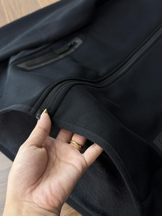 始祖家26秋冬新品运动防风保暖男子抓绒衫外套卫衣冲锋衣 商品图5