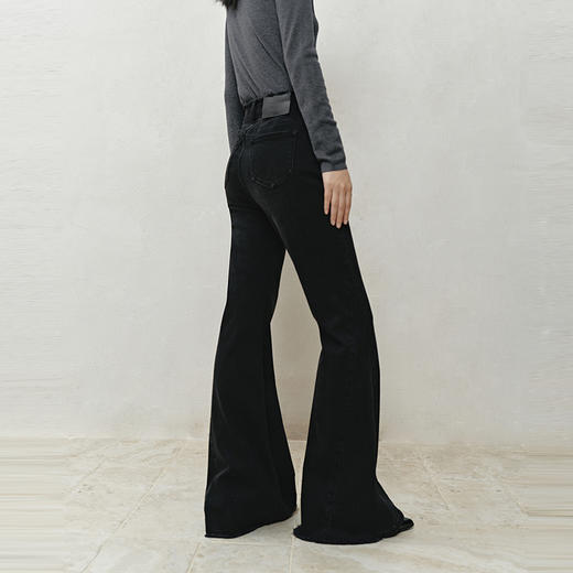 NEELLY纳俪商场同款冬季新款时尚修身显瘦喇叭裤女百搭舒适长裤N25103H01078 商品图2