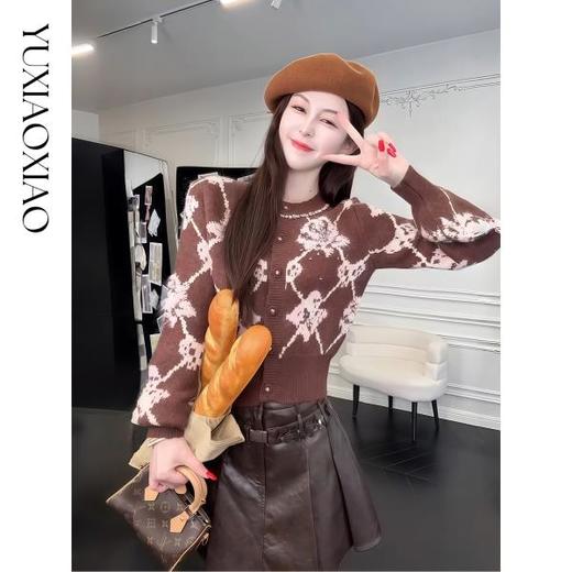 余潇潇【玫瑰可露丽】时尚绵羊毛羊驼毛混纺提花小波浪圆领羊毛开衫 商品图2