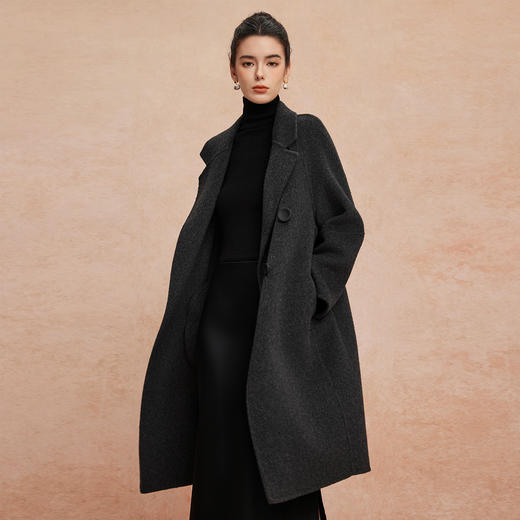 QH901斯尔丽25新款高支纯羊毛双面呢放松廓形设计感磨砂扣时尚大气大衣 商品图11