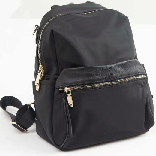 7天发货【2款防水双肩包】背着它去哪都超舒服！🔥加宽肩带，久背不压肩~ 经典黑&质感军绿，口袋超多超能装，出行出游必备神器！正宗高密度尼龙防水面料，优质合金五金，优质涤纶内里，35-29-12cm 商品图13