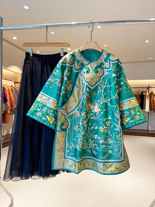 L252665-T二大衫 商品图0