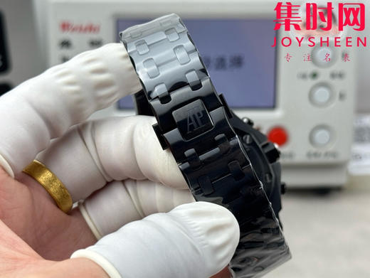 AP爱彼 OMF皇家橡树离岸计时系列 皇家橡树26238 男士腕表 12点位小秒盘，表盘尺寸是热门的42mm表径 商品图8