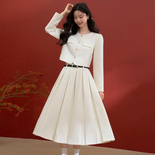 西遇千金小香风套装女冬季新款单排扣短外套高腰百褶裙两件套V3755286 商品图2