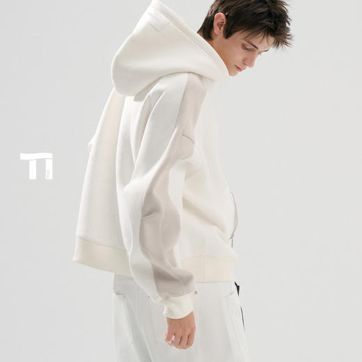 启世录TIWLLTANG“晨雾之径”撞色拉链翻袋卫衣 商品图4