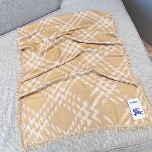 巴宝莉 骑士马格纹长巾 杏色 Size：200x65cm（ZT*DSX） 商品图1