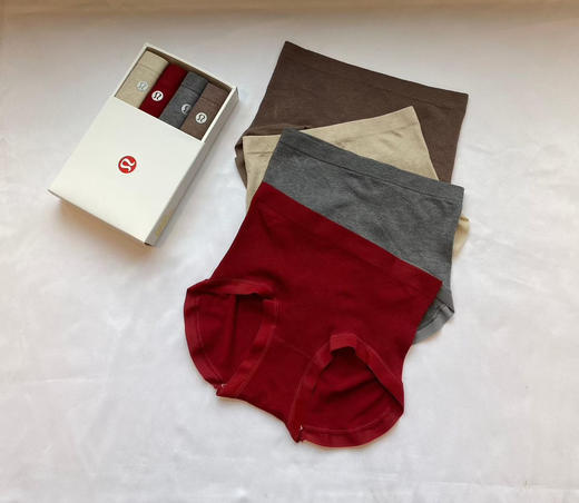 原单正品 LuLu高腰收腹提臀内裤/一盒4条装
4色，均码：135斤内 商品图0