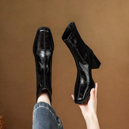 【预售5天】新款弹力瘦瘦靴粗跟方头女靴短靴高跟马丁靴秋冬靴子XME&898-809 商品图1