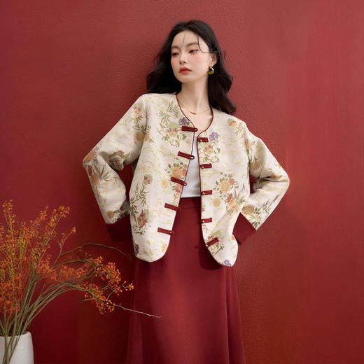 西遇新中式盘扣提花刺绣夹棉外套女冬季新款高级感国风宽松上衣V3755292 商品图4