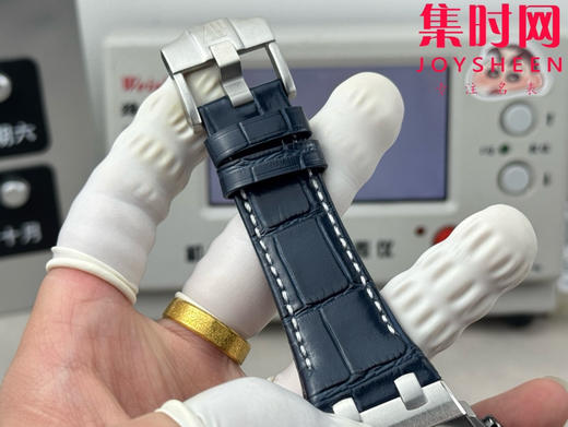 AP爱彼 OMF皇家橡树离岸计时系列 皇家橡树26238 男士腕表 12点位小秒盘，表盘尺寸是热门的42mm表径 商品图8